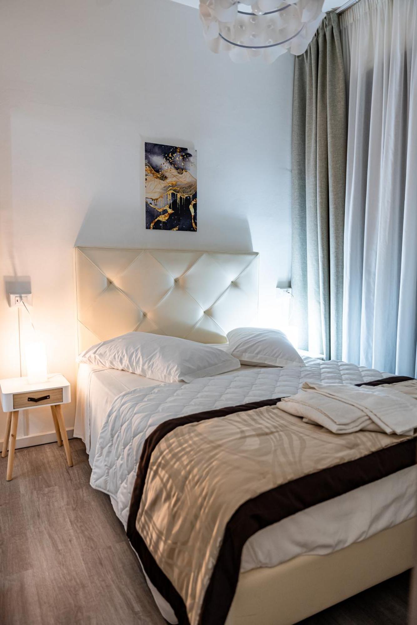 Florence Rooms Novella Dış mekan fotoğraf